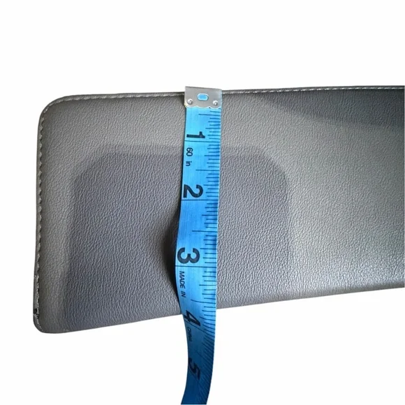 Elegant Gray Tote Bag with Wallet - Picture 14 of 15